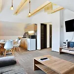 Apartment Za Rohom