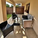 Za Rohom Apartment *