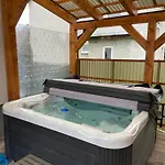 Apartment Za Rohom